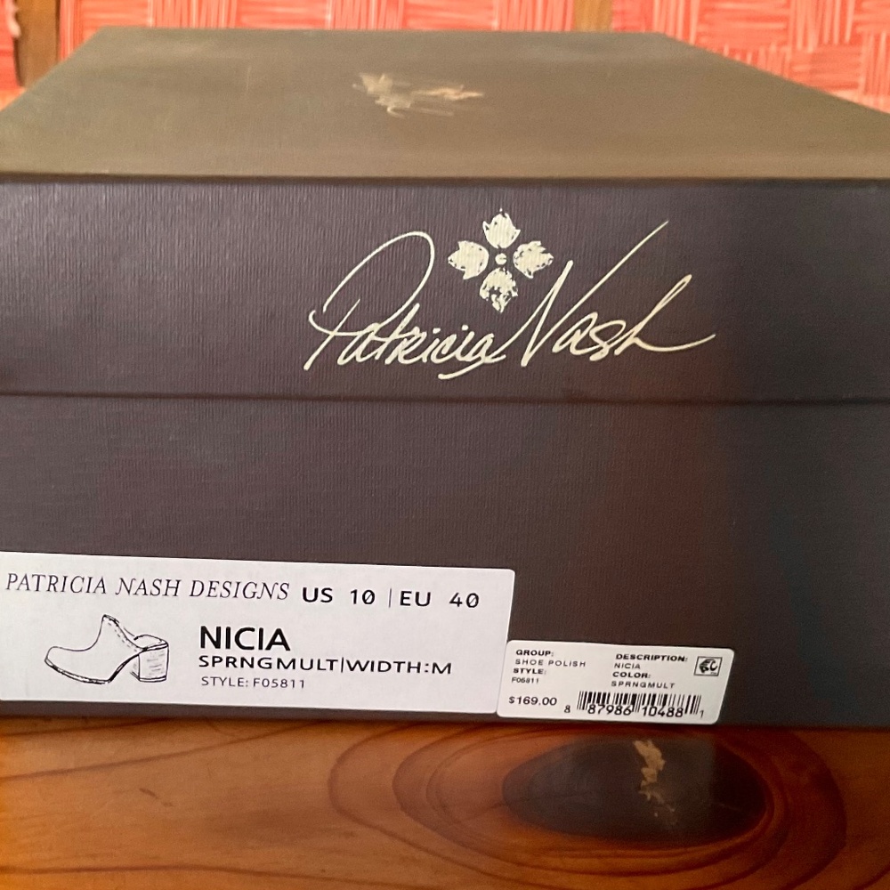 Patricia Nash leather mules - Picture 5 of 5